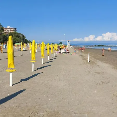 בית נופש Hama Mobilehome גראדו