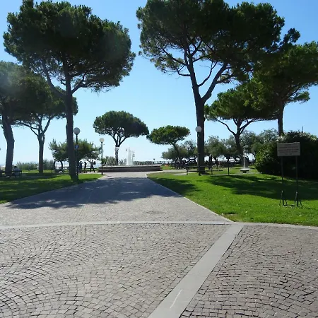 Hama Mobilehome בית נופש גראדו