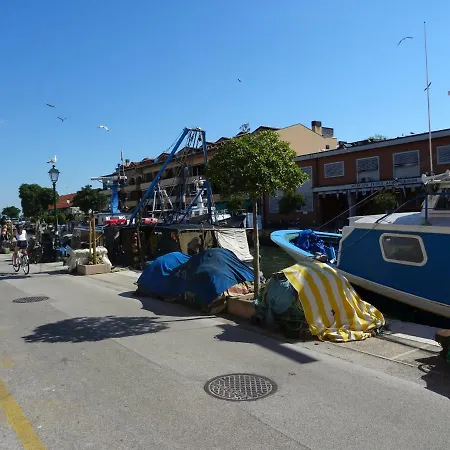 בית נופש Hama Mobilehome גראדו