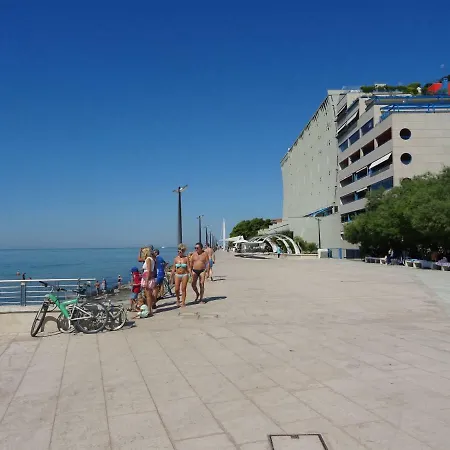 Hama Mobilehome Сasa de vacaciones